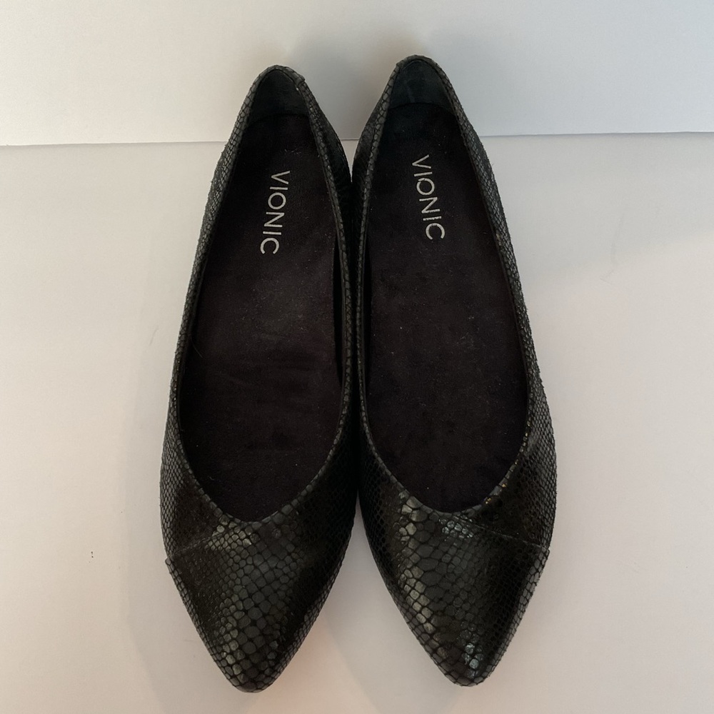 Vionic Shoes Cabello Black Snake Print Pointed Toe Flats Shoes Women's Size 7 - Picture 6 of 12
